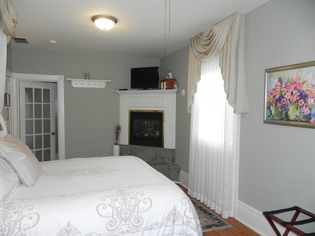 Brockamour Manor Bed And Breakfast Niagara-on-the-Lake Zewnętrze zdjęcie