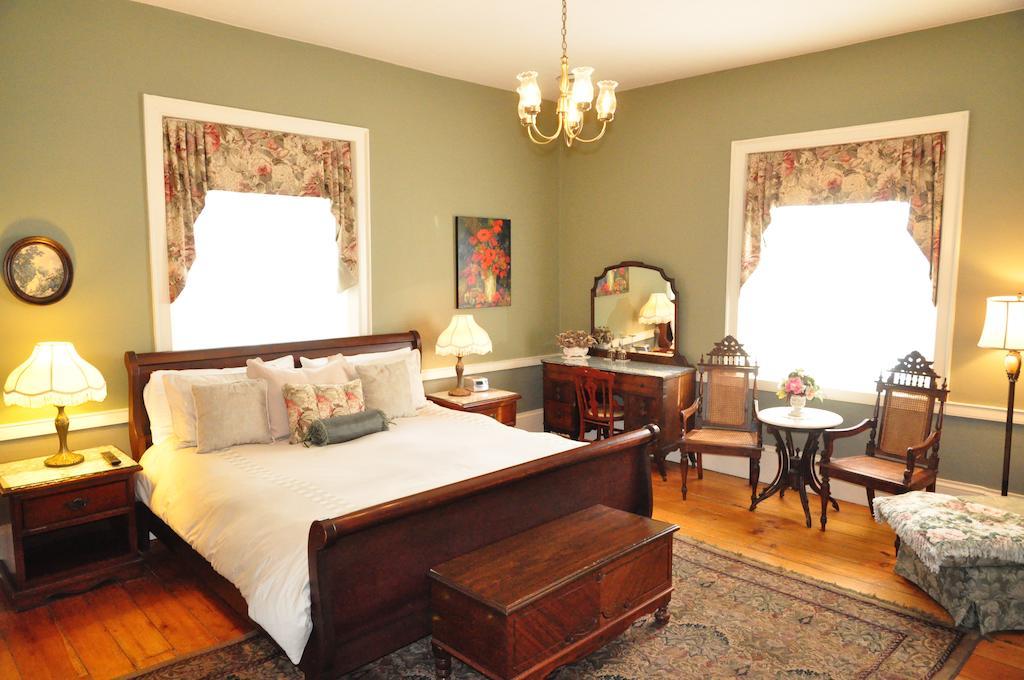 Brockamour Manor Bed And Breakfast Niagara-on-the-Lake Zewnętrze zdjęcie