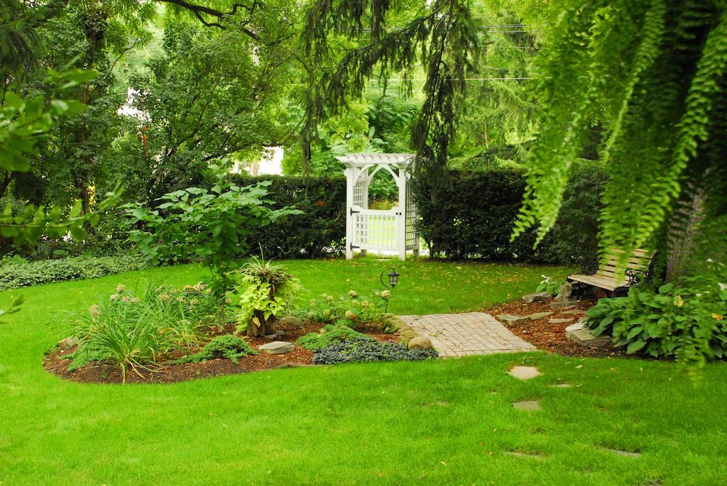 Brockamour Manor Bed And Breakfast Niagara-on-the-Lake Zewnętrze zdjęcie